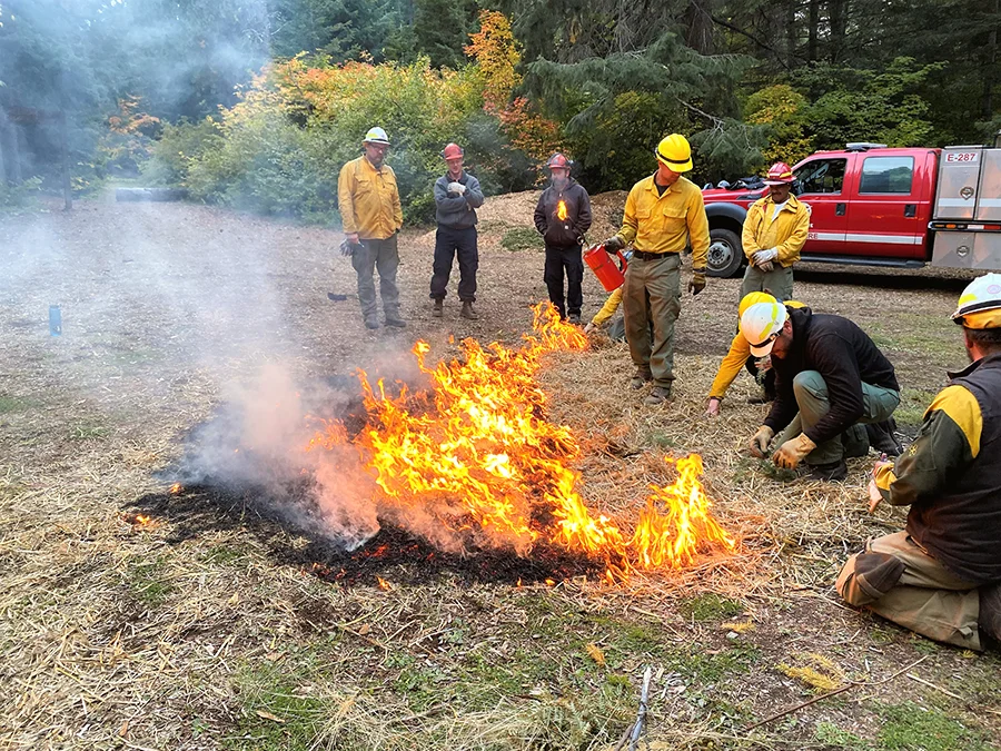 2019 10 04 Fall 2019 Cascadia TREX Fire Behavior And Ignitions Class Kara Karboski 0160